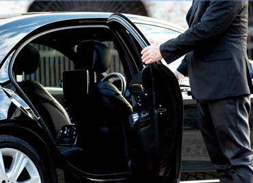 Redding car and Limo service Attentive and Responsible Chauffeurs